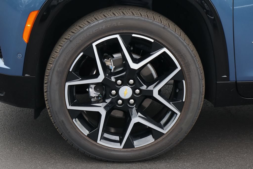 Certified 2025 Chevrolet Traverse High Country w/ LPO, Floor Liner Package FWD image 36