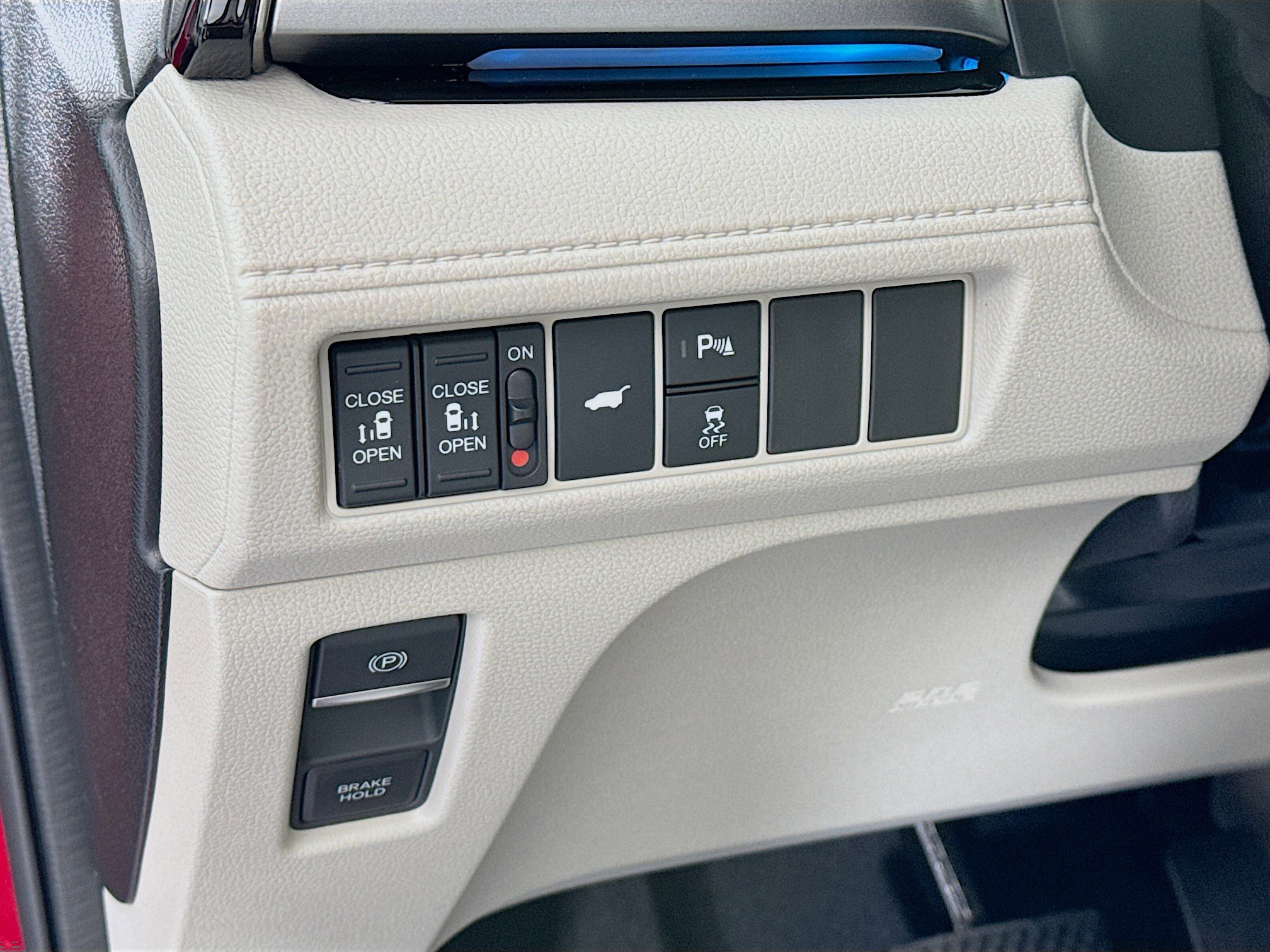 New 2026 Honda Odyssey Touring image 10