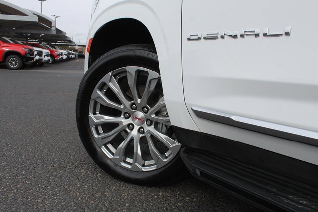 Used 2022 GMC Yukon Denali image 13