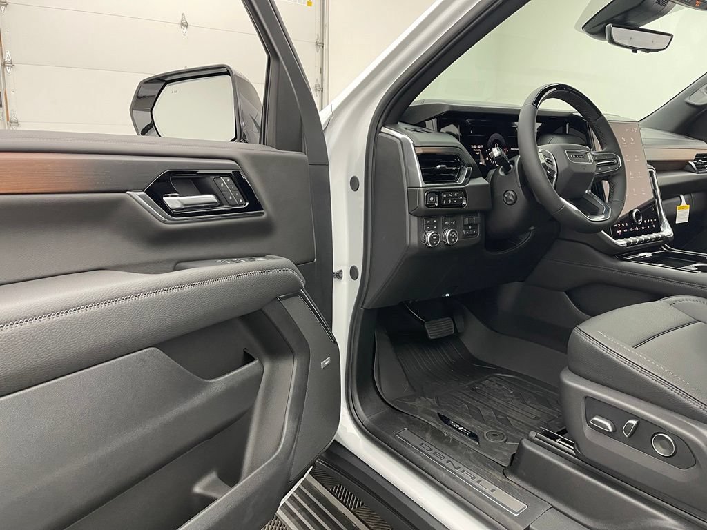 New 2026 GMC Yukon XL Denali w/ Denali Reserve Package AWD/4WD image 21