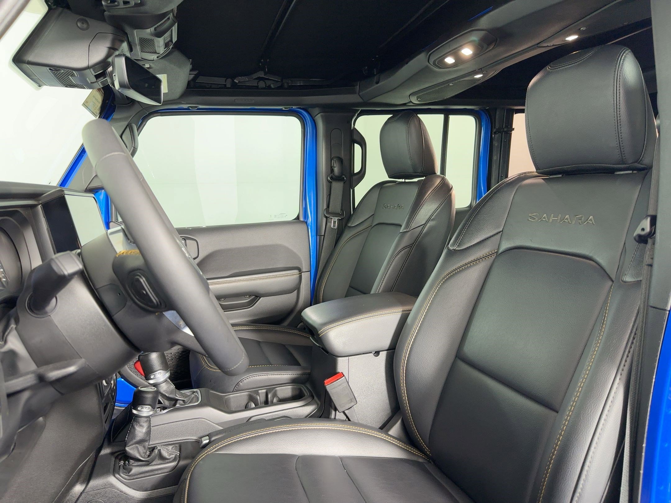 Used 2024 Jeep Wrangler Sahara w/ Technology Group image 22