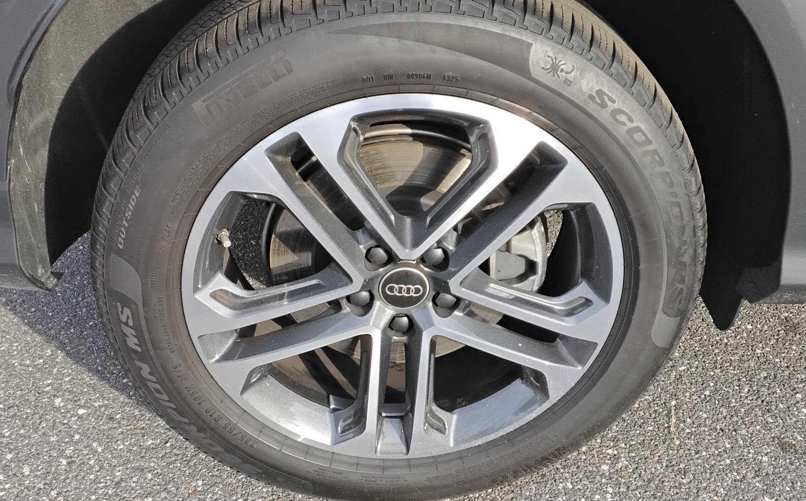 Certified 2025 Audi Q5 Premium Plus w/ Premium Plus image 14