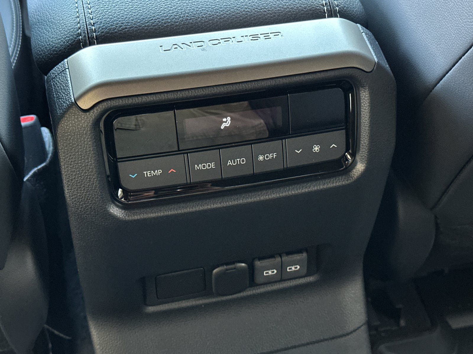 New 2027 Toyota Land Cruiser AWD/4WD image 14