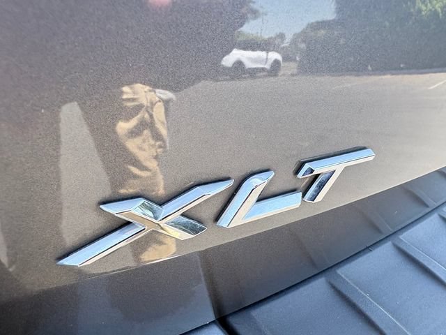 Used 2024 Ford Explorer XLT w/ Equipment Group 202A AWD/4WD image 27