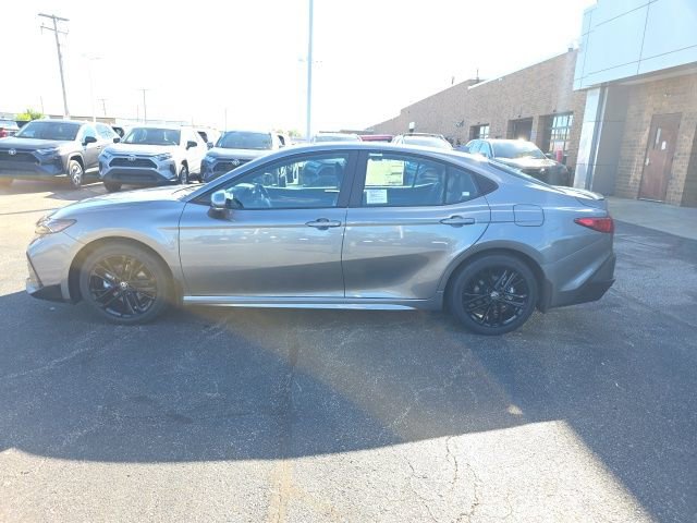 New 2026 Toyota Camry SE image 4