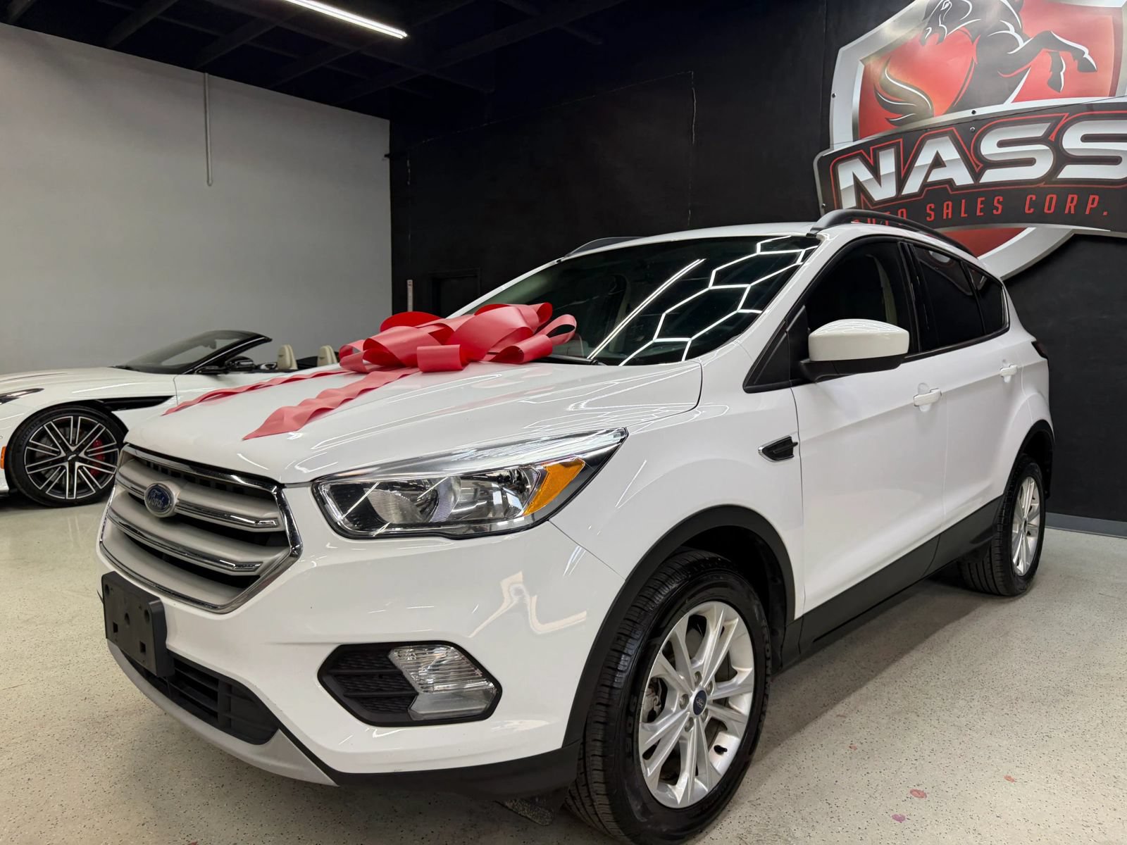 Used 2019 Ford Escape SE AWD/4WD image 3