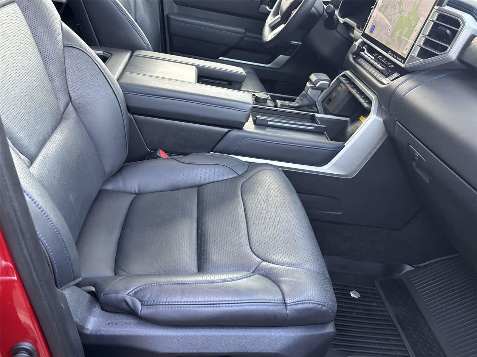 Used 2024 Toyota Sequoia Platinum AWD/4WD image 17