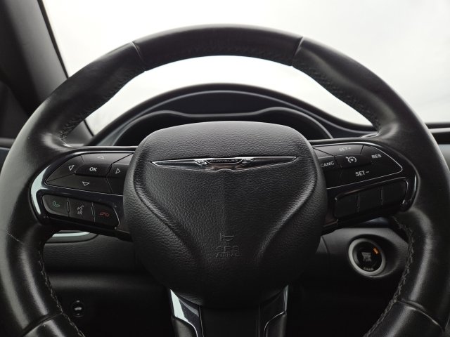 Used 2016 Chrysler 200 S image 15