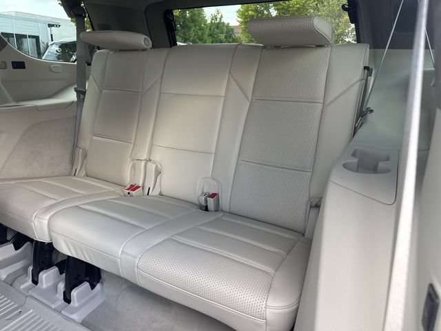 Certified 2024 Cadillac Escalade Premium Luxury Platinum AWD/4WD image 12