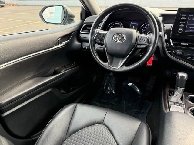 Used 2023 Toyota Camry SE FWD image 10
