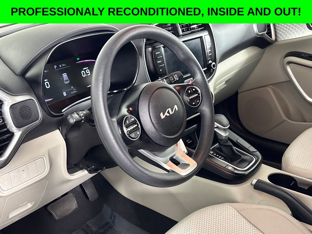 Used 2023 Kia Soul LX w/ Option Group 015 image 7