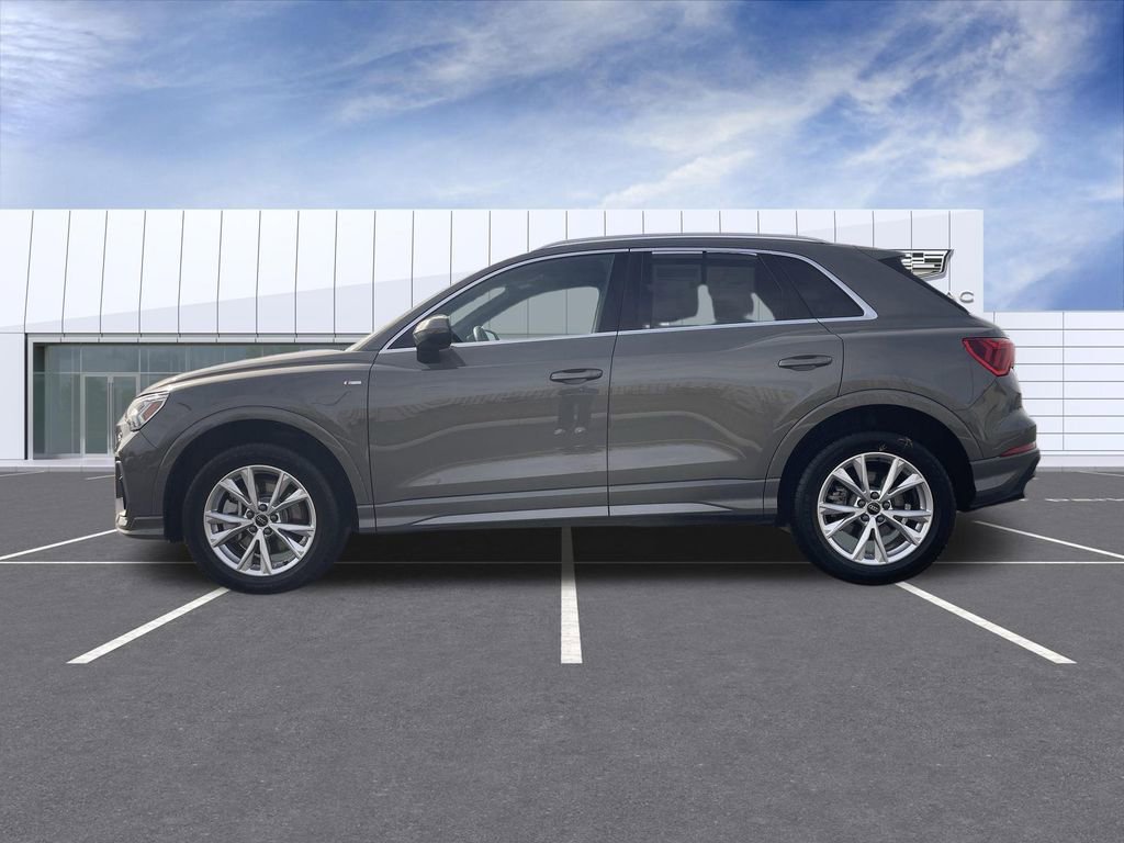 Used 2025 Audi Q3 2.0T Premium image 5