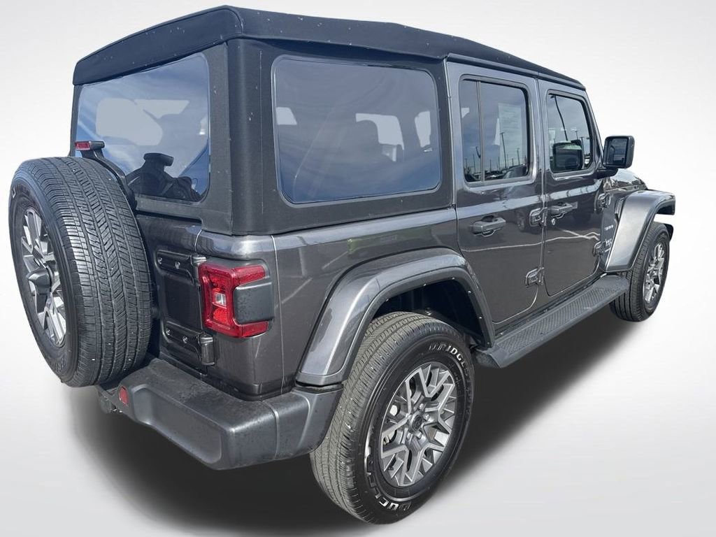 Used 2024 Jeep Wrangler Sahara image 6
