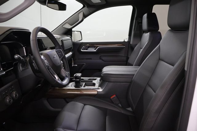 New 2026 Chevrolet Silverado 1500 RST AWD/4WD image 13