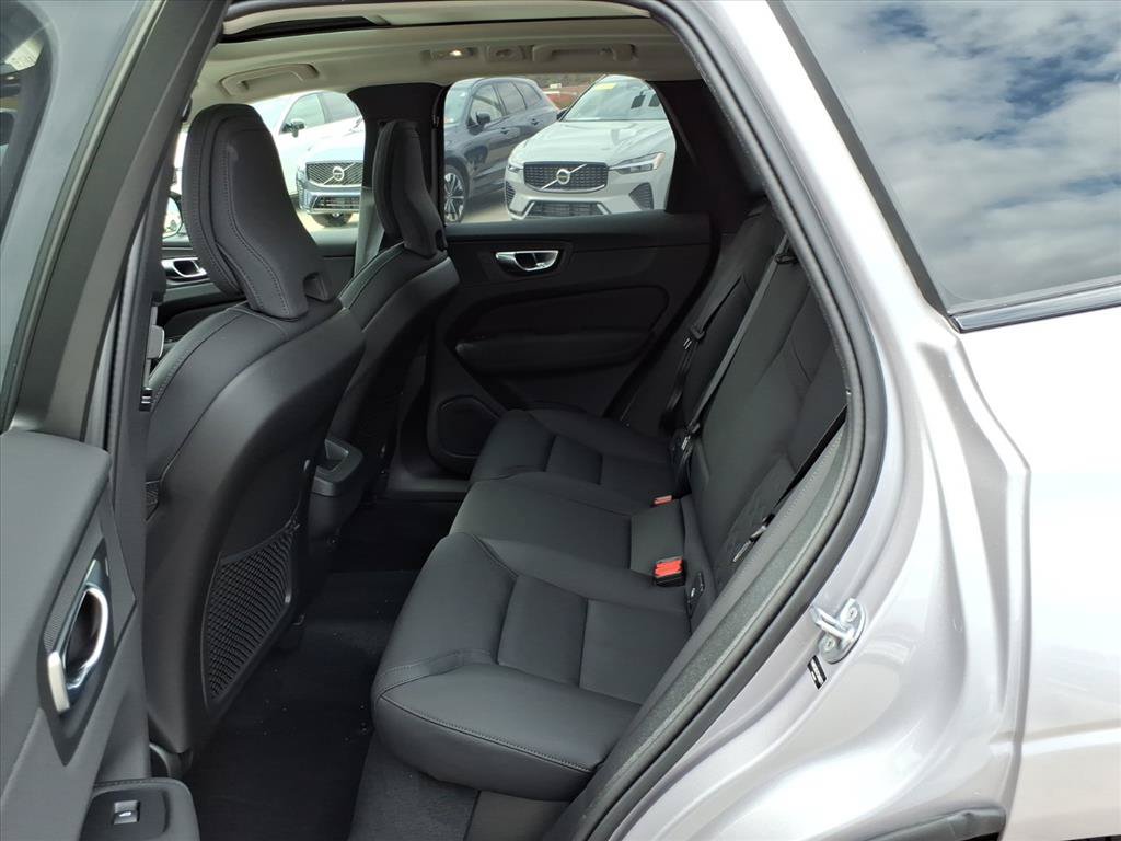 Certified 2026 Volvo XC60 B5 Plus w/ Climate Package AWD/4WD image 11