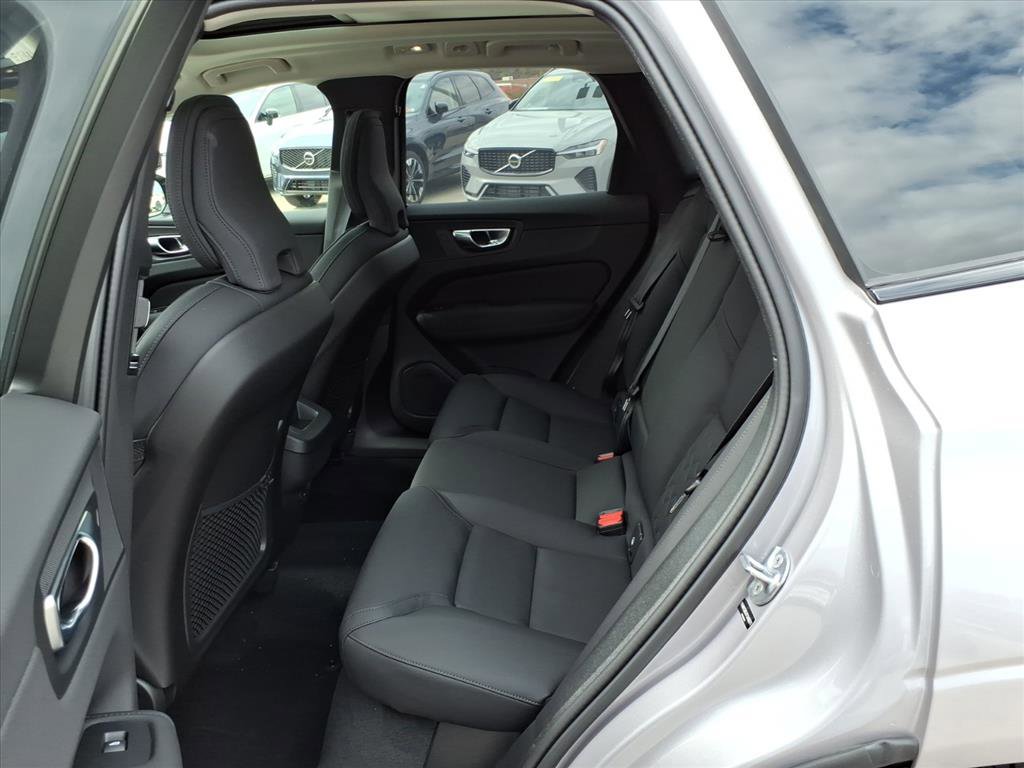 Certified 2026 Volvo XC60 B5 Plus w/ Climate Package AWD/4WD image 11