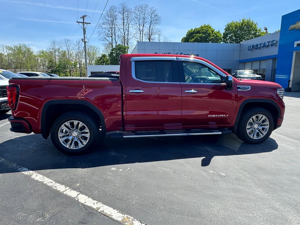 Used 2023 GMC Sierra 1500 Denali w/ Technology Package AWD/4WD image 7
