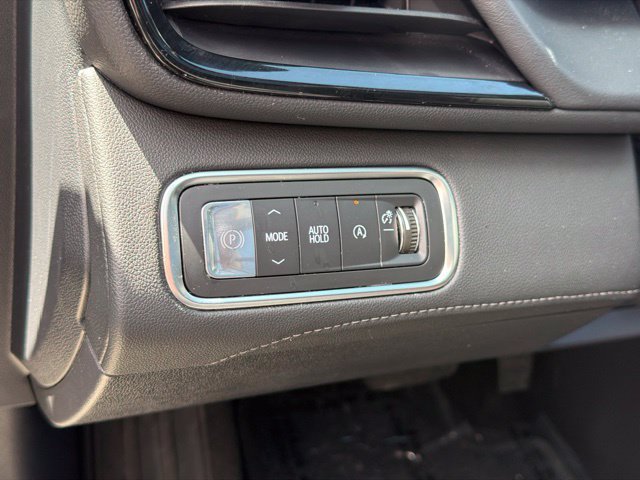 Used 2025 Buick Enclave Avenir FWD image 23