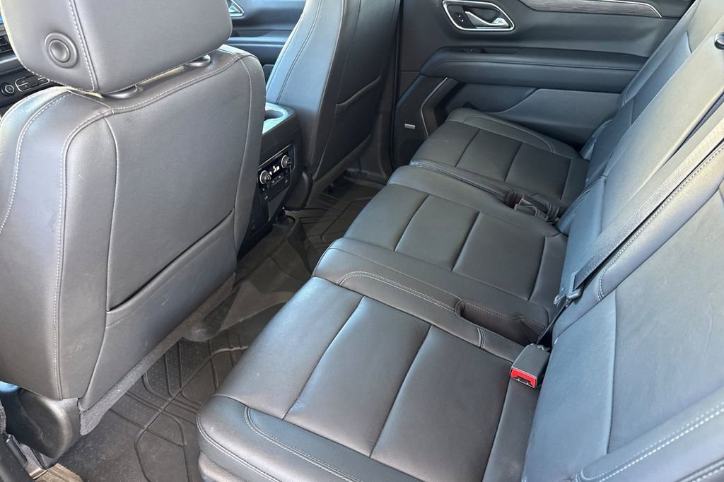 Used 2022 Chevrolet Suburban Z71 w/ Off-Road Capability Package image 6