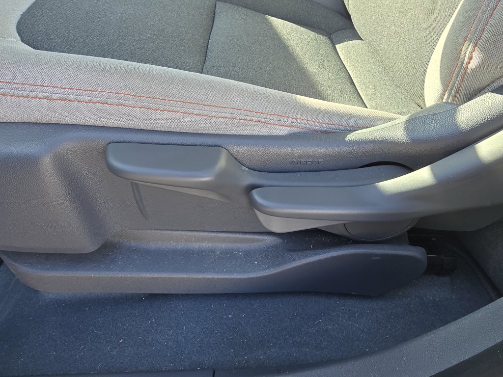 Used 2020 Chevrolet Bolt LT image 15