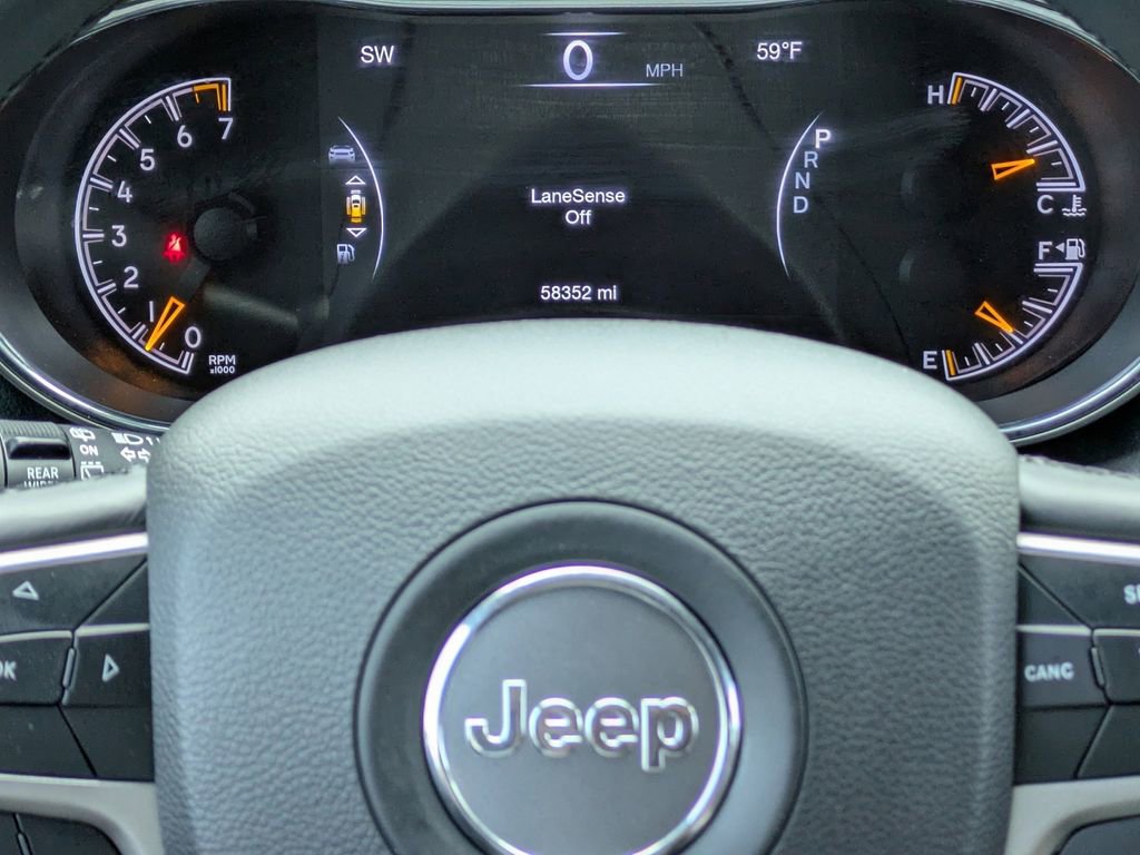 Used 2021 Jeep Grand Cherokee Laredo X image 29