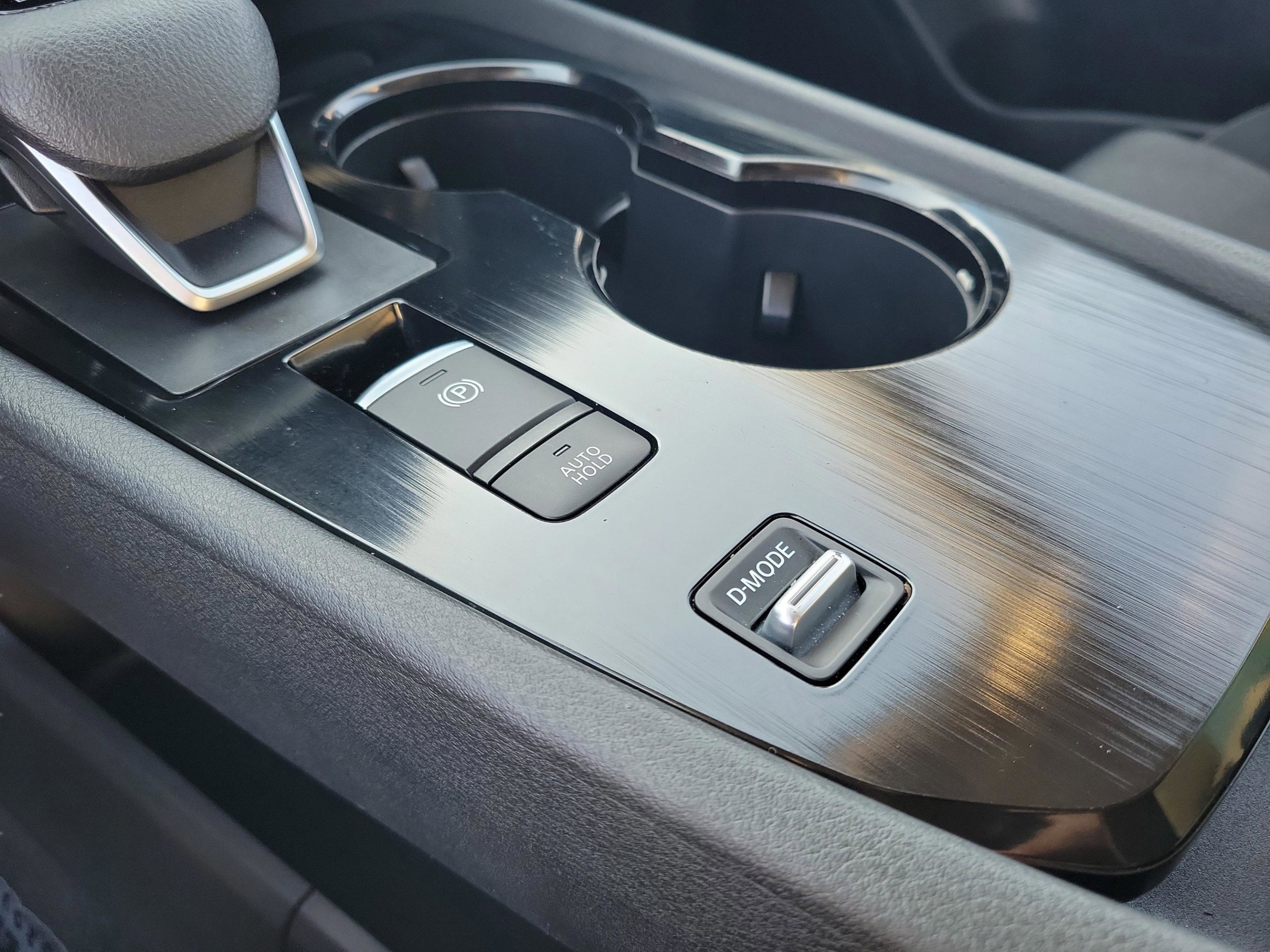 Certified 2024 Nissan Rogue SV image 34