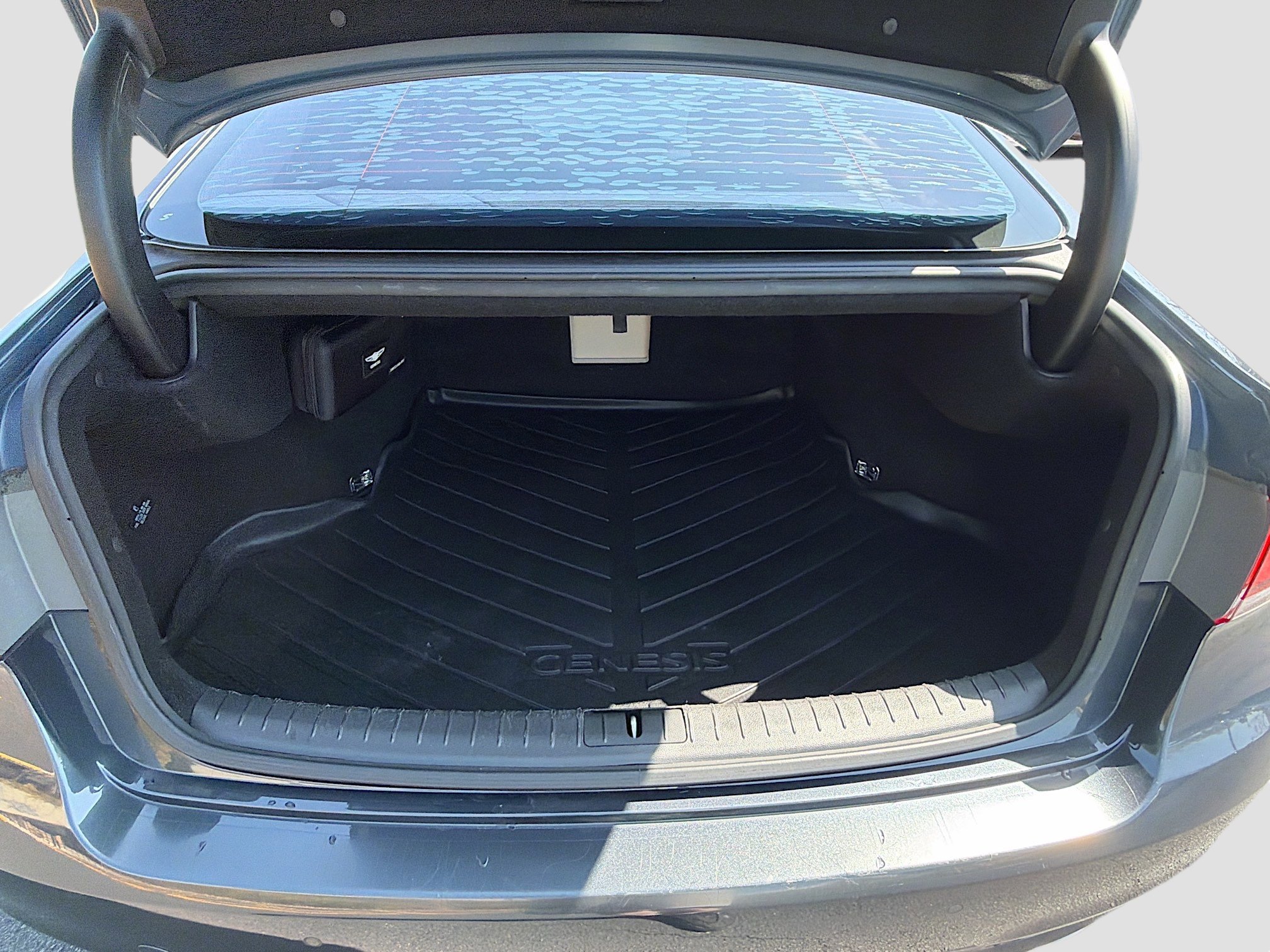 Used 2017 Genesis G80 5.0 Ultimate image 13