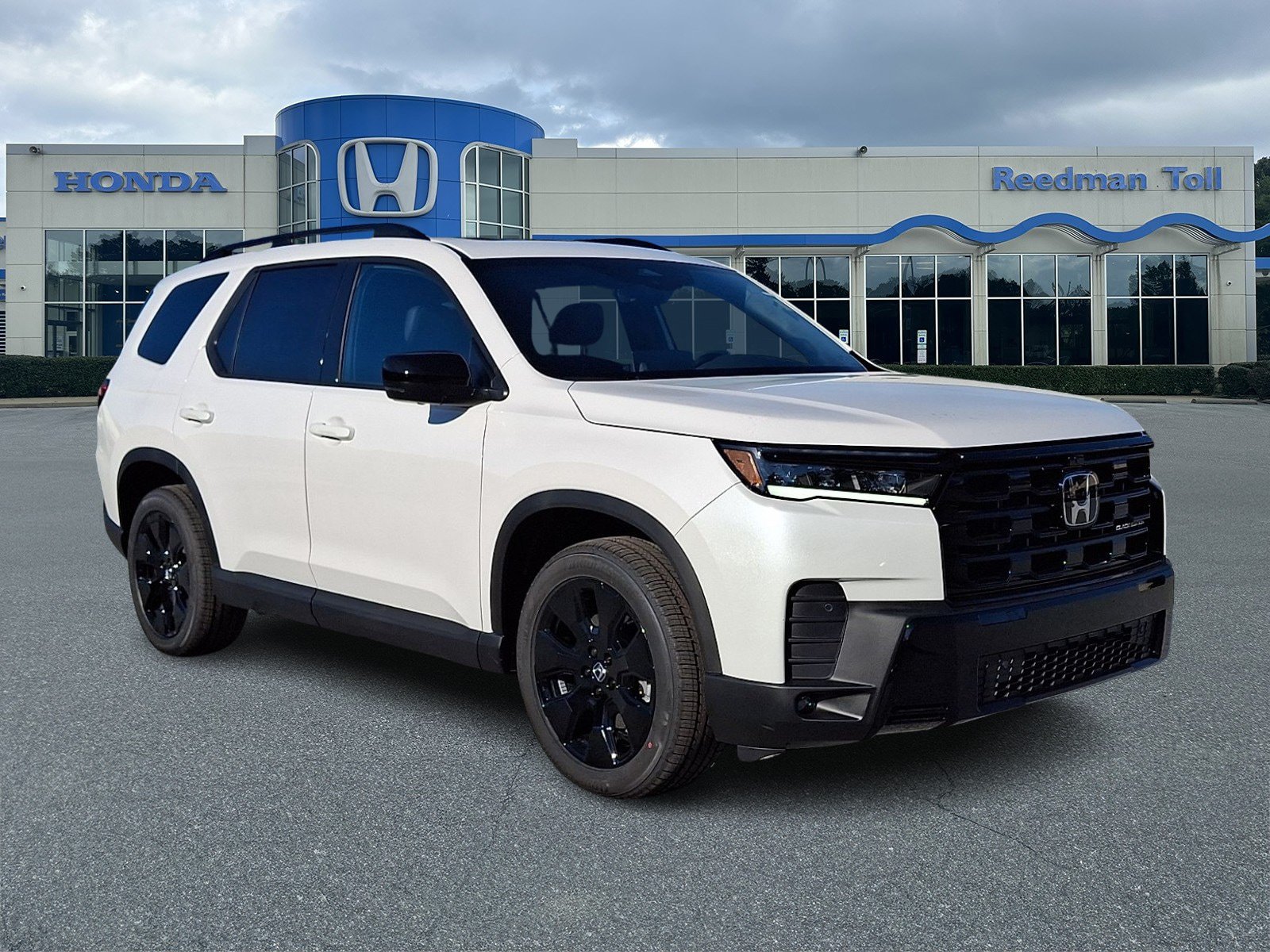 New 2026 Honda Pilot Black Edition image 1