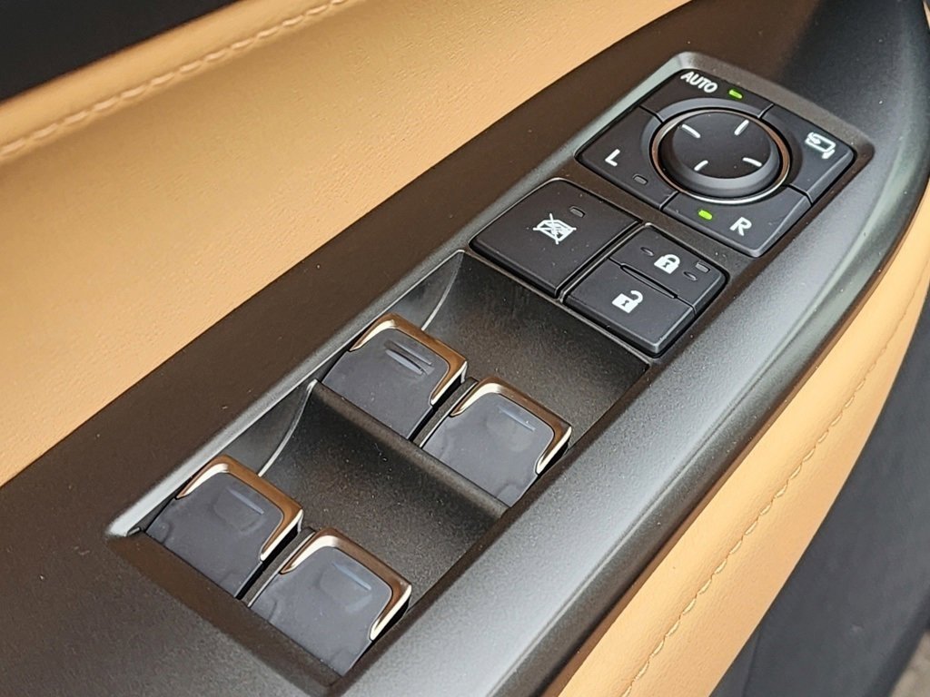Certified 2025 Lexus NX 350 AWD w/ Accessory Package (2T) image 29