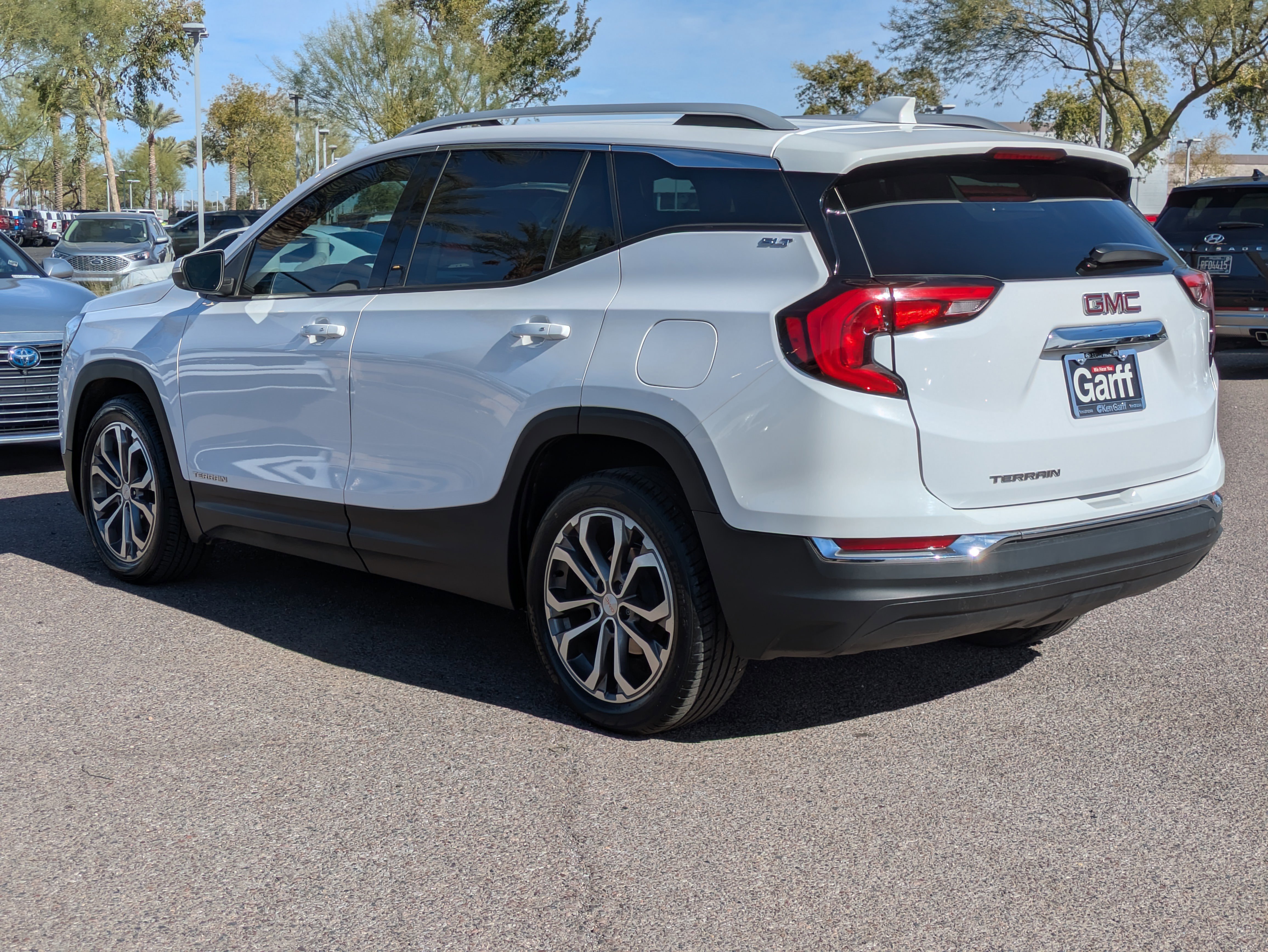 Used 2021 GMC Terrain SLT image 5