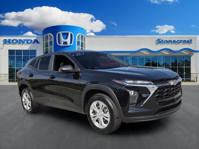 Used 2025 Chevrolet Trax LS