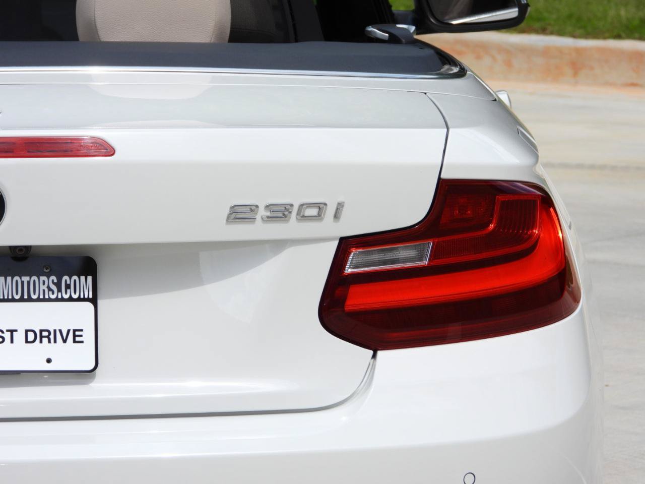 Used 2017 BMW 230i Convertible RWD image 26