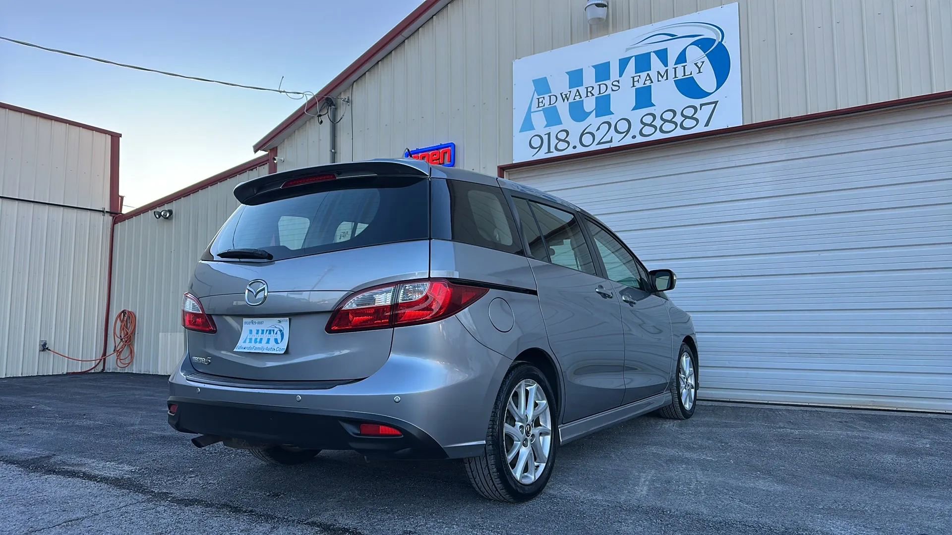 Used 2015 MAZDA MAZDA5 Touring image 25