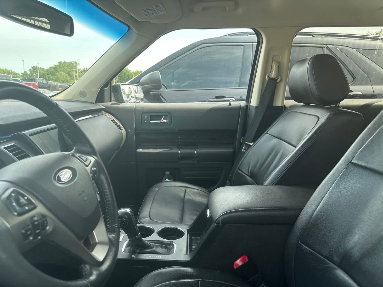 Used 2019 Ford Flex SEL w/ Equipment Group 202A AWD/4WD image 32