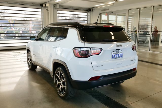 Used 2024 Jeep Compass Limited image 4