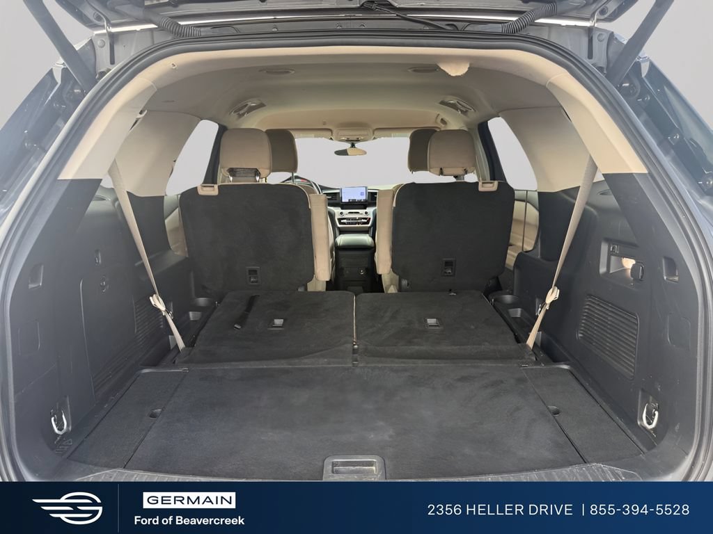 Used 2023 Ford Explorer XLT RWD image 24