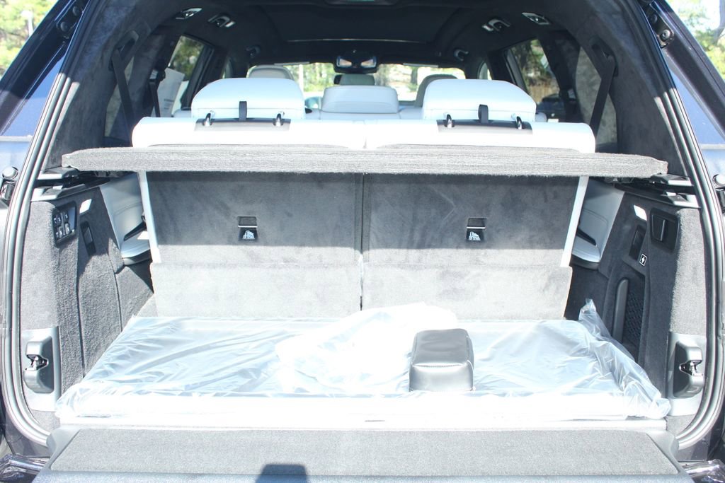 Used 2026 BMW X7 xDrive40i AWD/4WD image 7