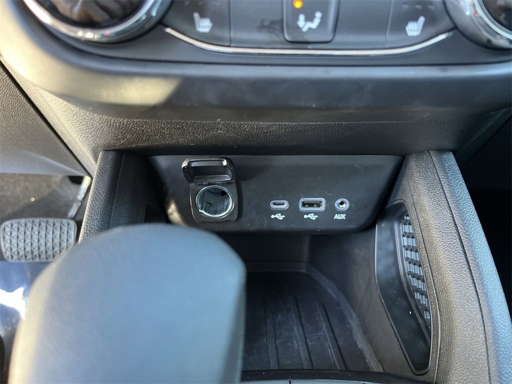 Used 2023 Chevrolet TrailBlazer LT image 33