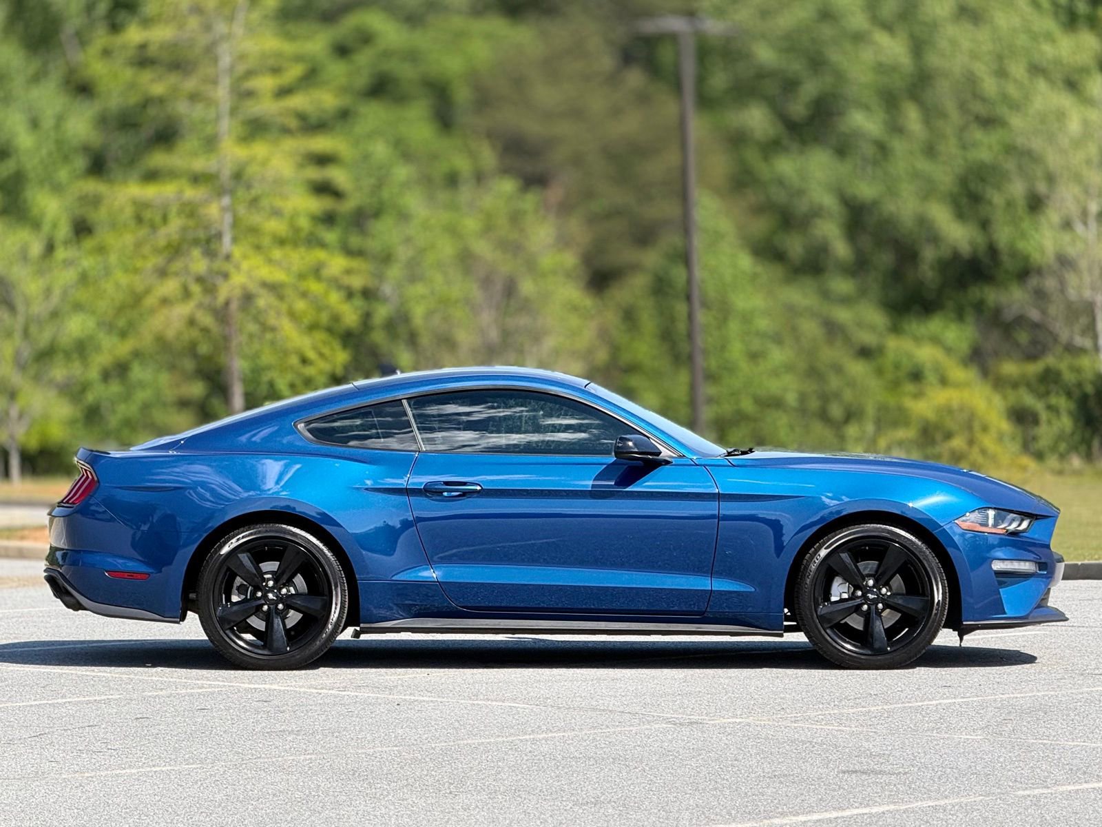 Used 2022 Ford Mustang Coupe w/ Equipment Group 101A RWD image 12