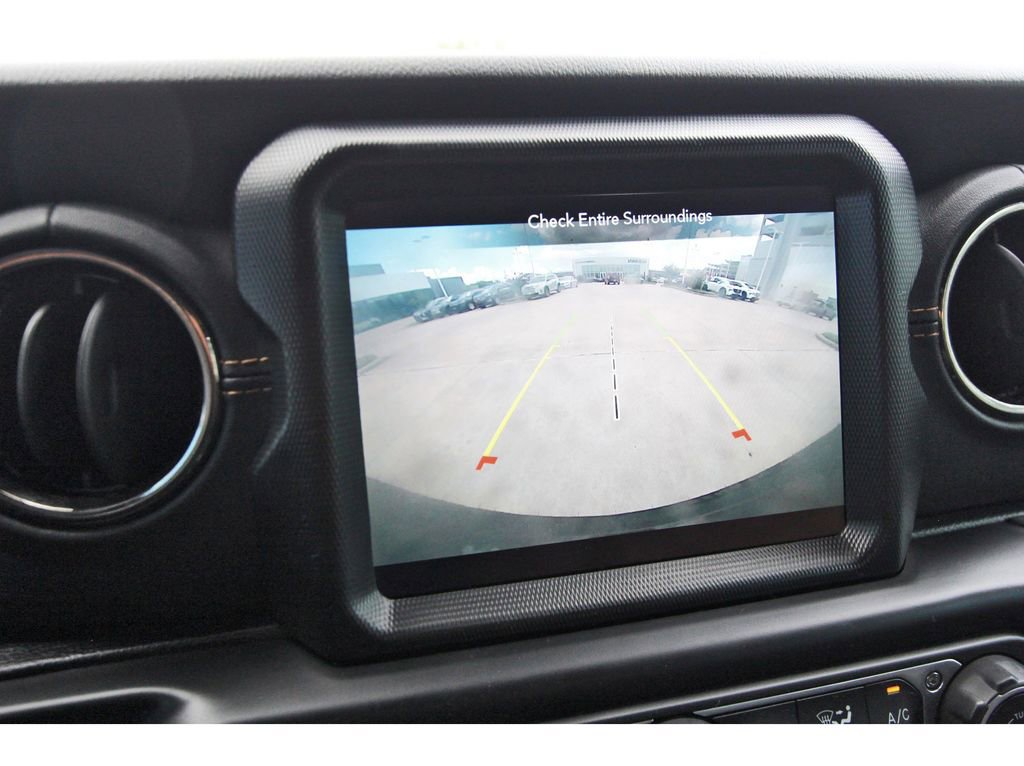 Used 2021 Jeep Wrangler Unlimited Sahara AWD/4WD image 22