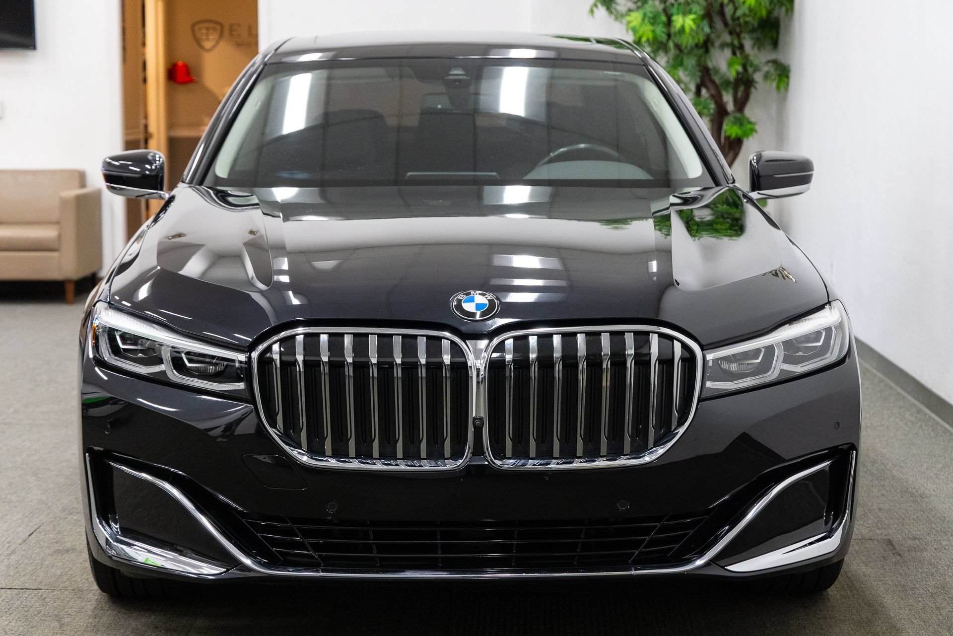 Used 2021 BMW 740i RWD image 12