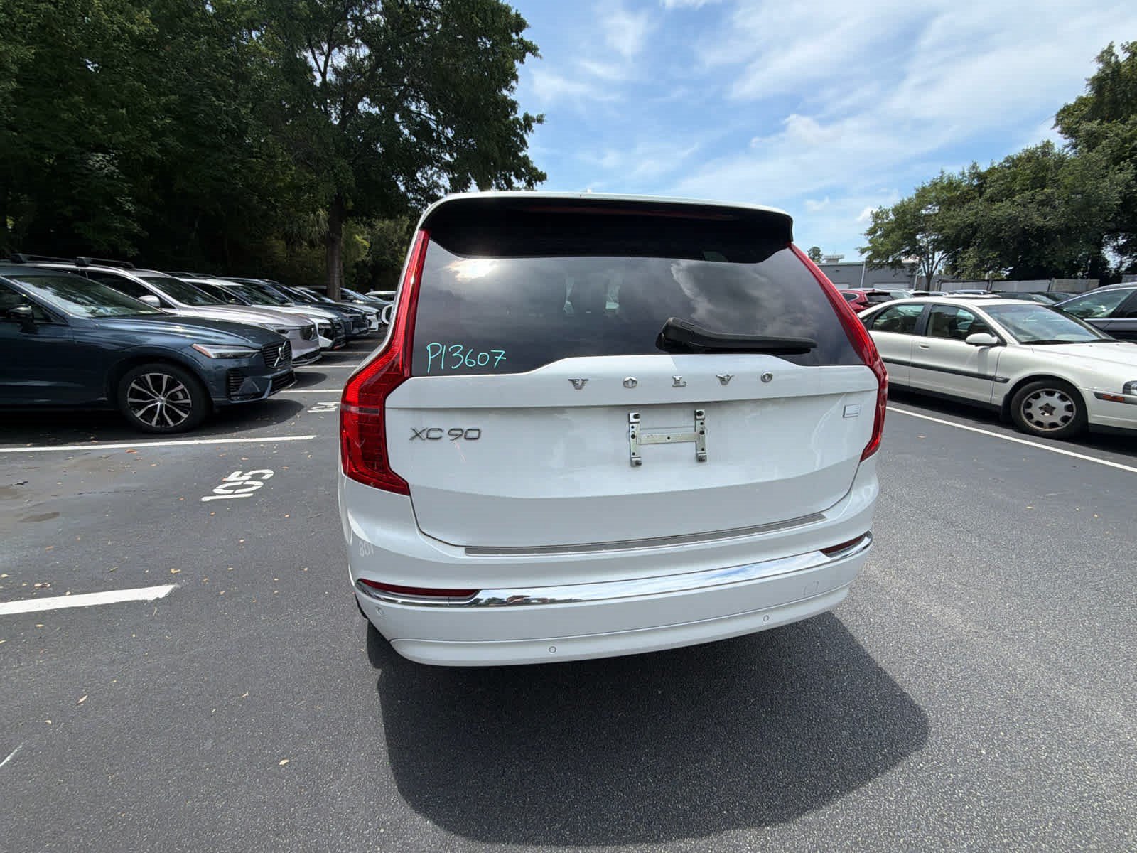 Used 2024 Volvo XC90 T8 Ultimate w/ Protection Package Premier AWD/4WD image 12