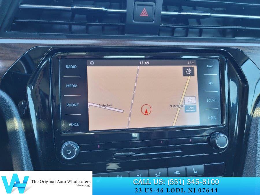 Used 2020 Volkswagen Passat 2.0T SEL image 20