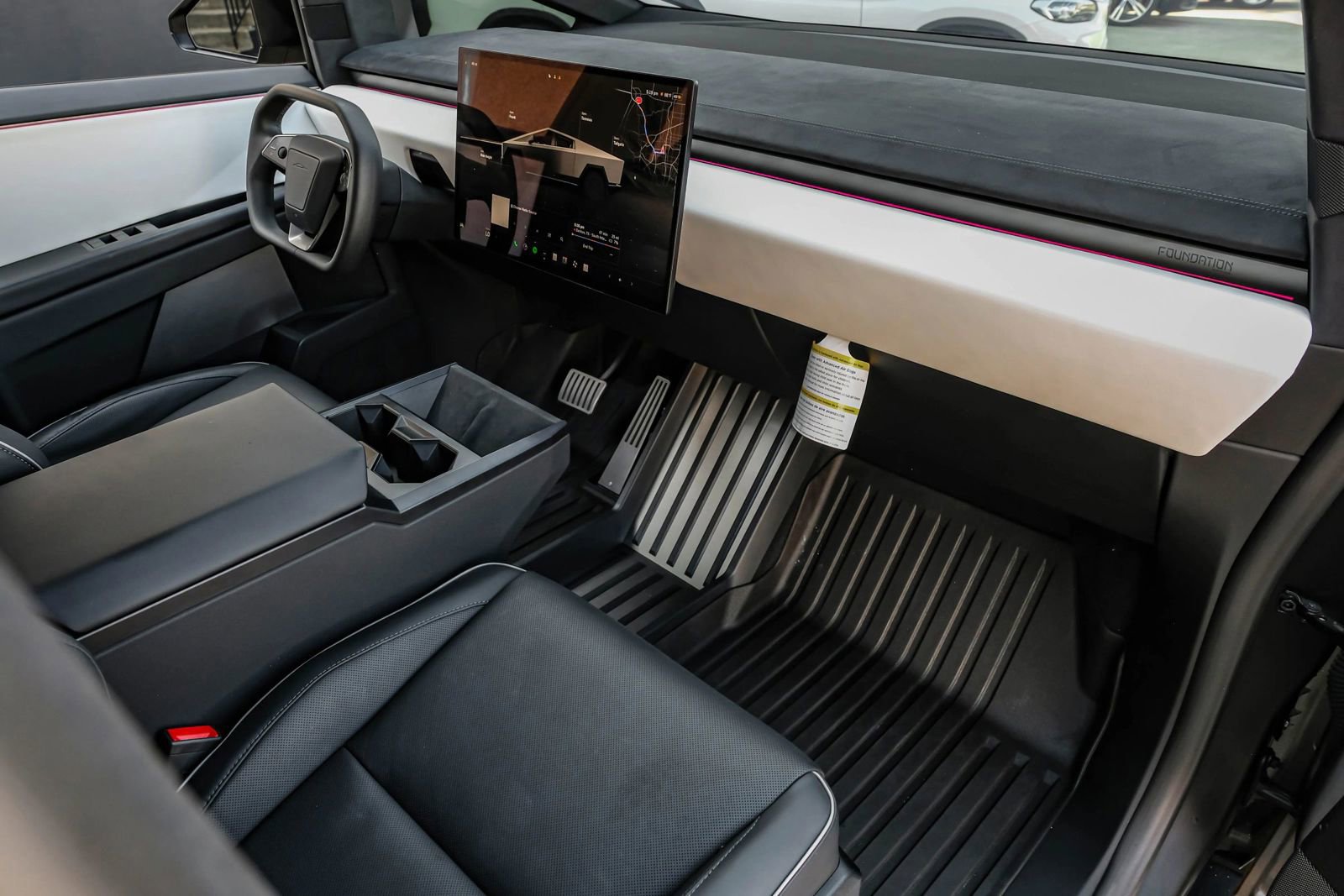 Used 2024 Tesla Cybertruck Cyberbeast AWD/4WD image 19