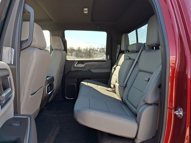 New 2026 GMC Sierra 2500 SLT w/ SLT Premium Package image 11
