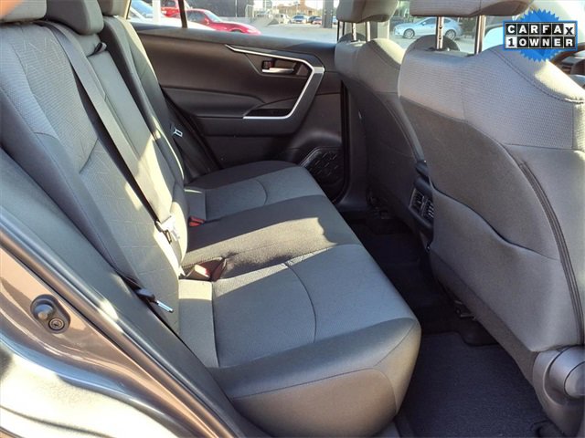 Used 2022 Toyota RAV4 XLE image 20