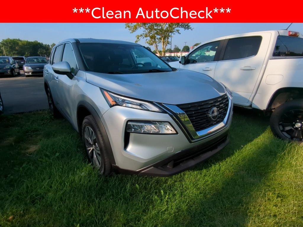 Used 2022 Nissan Rogue SV AWD/4WD image 3