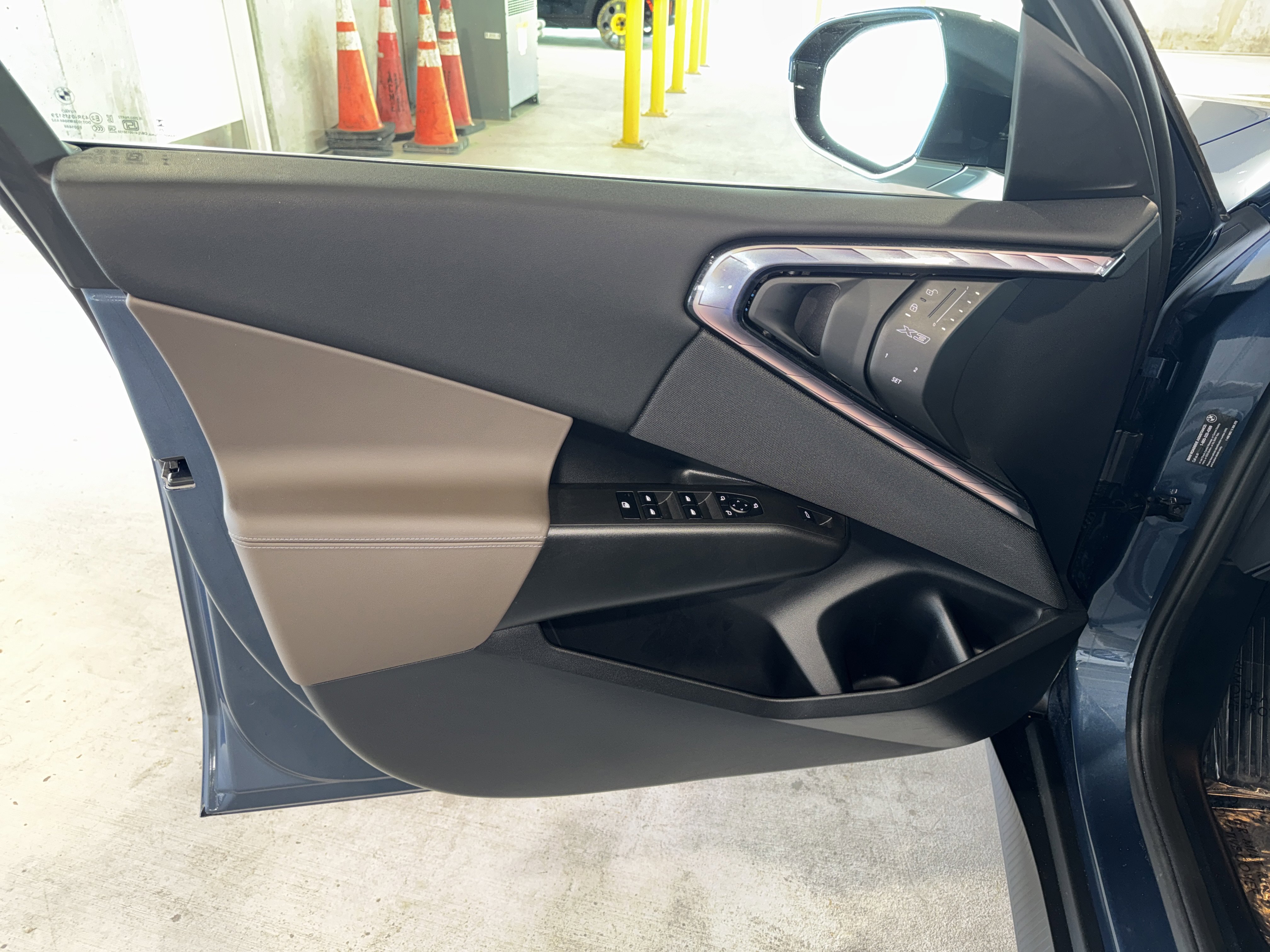 Certified 2025 BMW X3 xDrive30i w/ Premium Package image 16