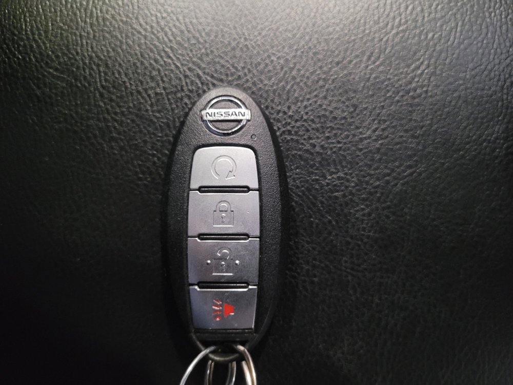 Used 2019 Nissan Pathfinder S AWD/4WD image 32