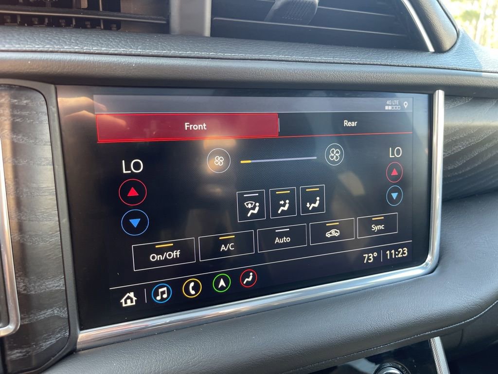 Used 2021 GMC Yukon Denali w/ Denali Premium Package image 12